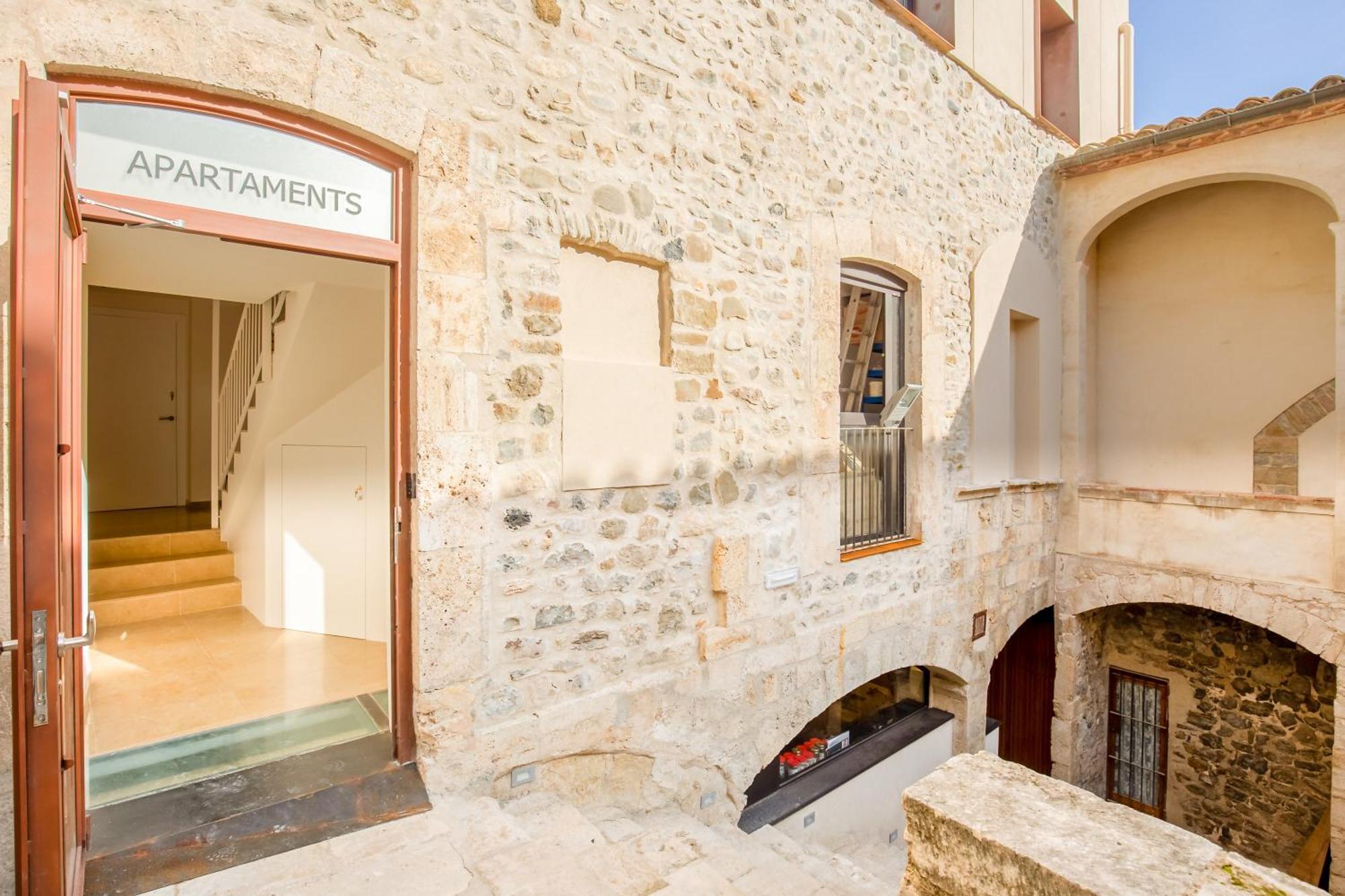 Can Cintet 3 Apartamento Con Terraza En Бесалу Екстер'єр фото